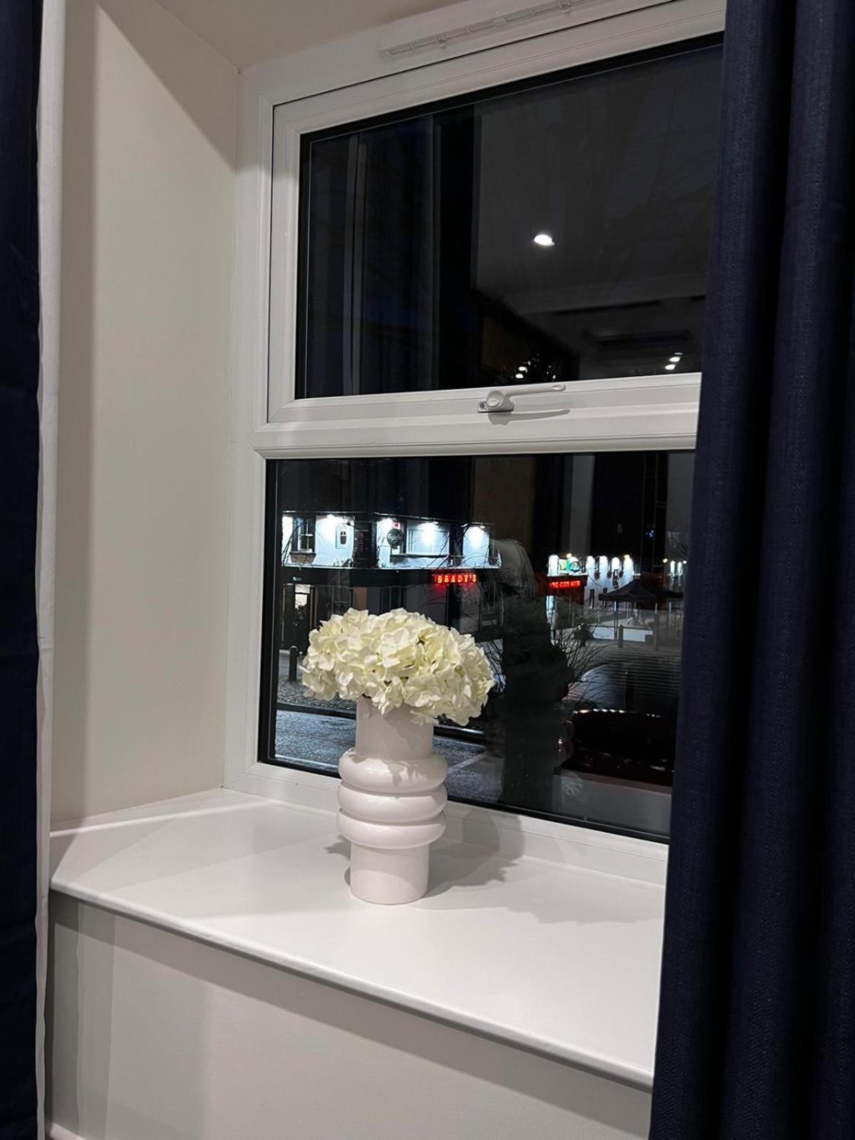 53 Luxury Rooms Maynooth Exterior foto